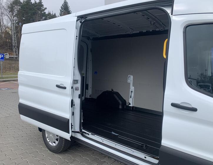 Ford Transit 4