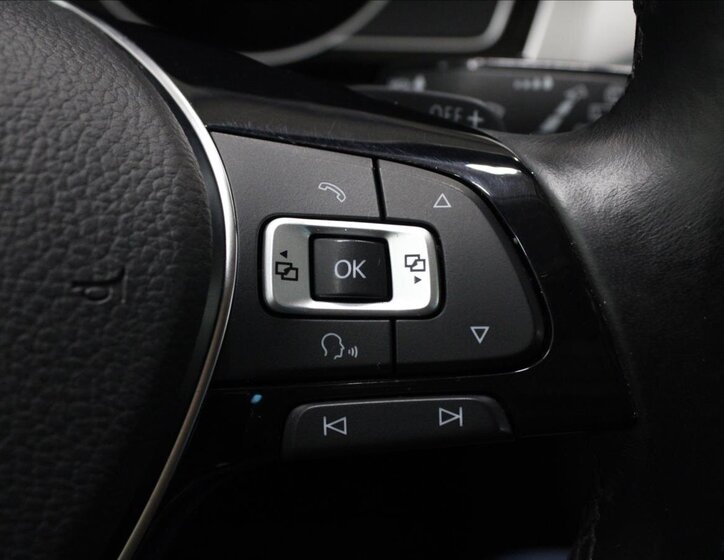 Volkswagen Passat 19