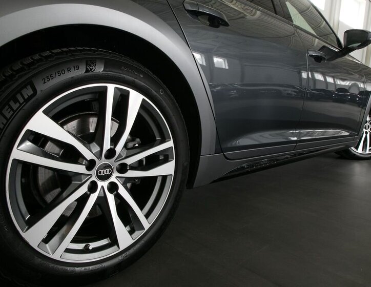 Audi A6 Allroad Kombi 3,0 l 210 kw