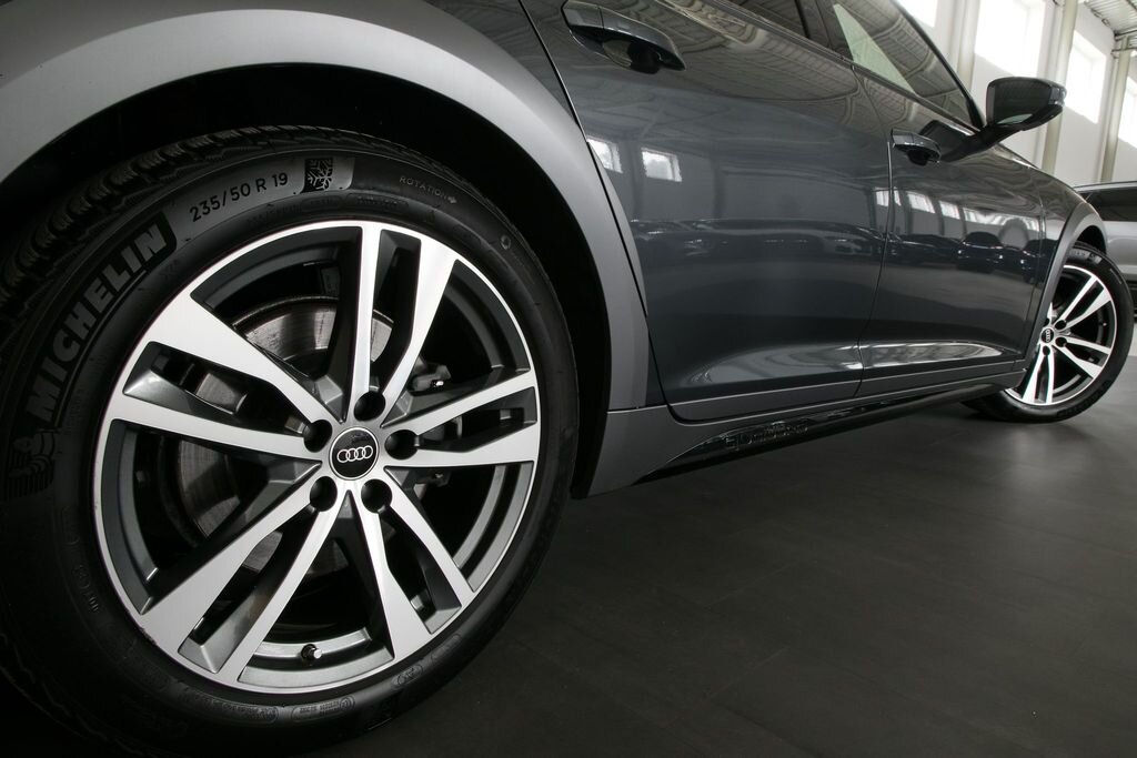 Audi A6 Allroad Kombi 3,0 l 210 kw