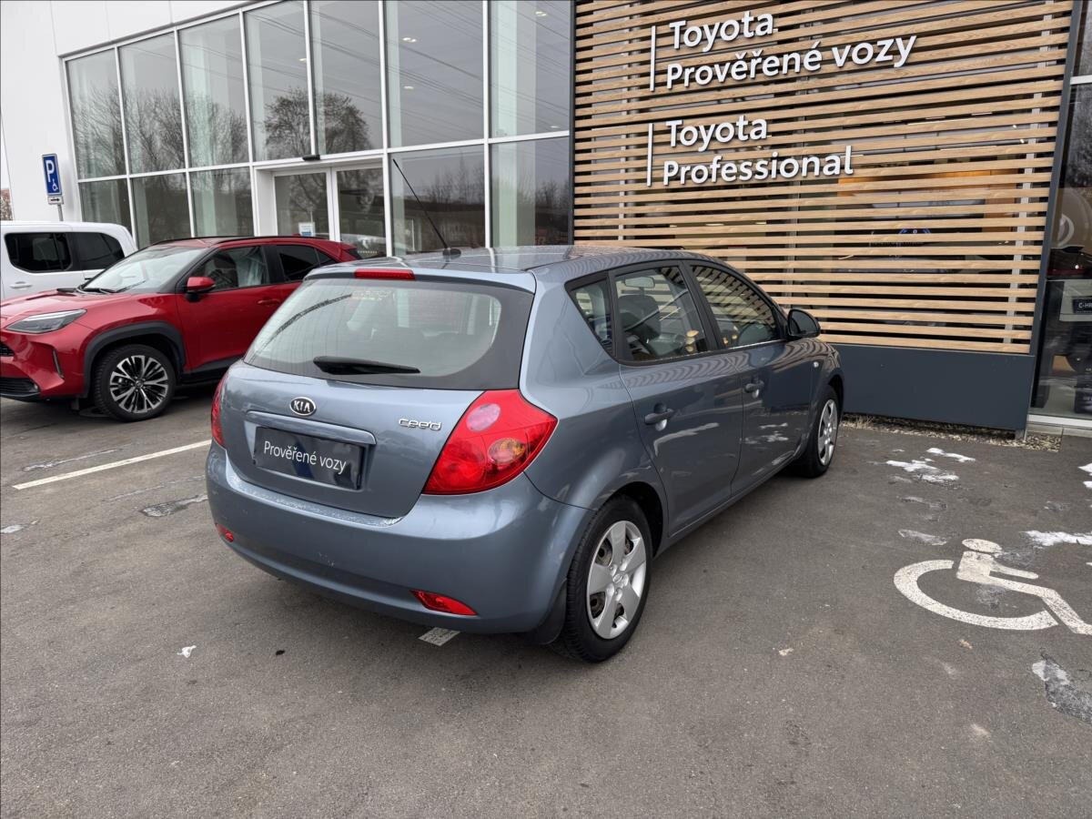 KIA Ceed Hatchback 1,4 l 80 kw