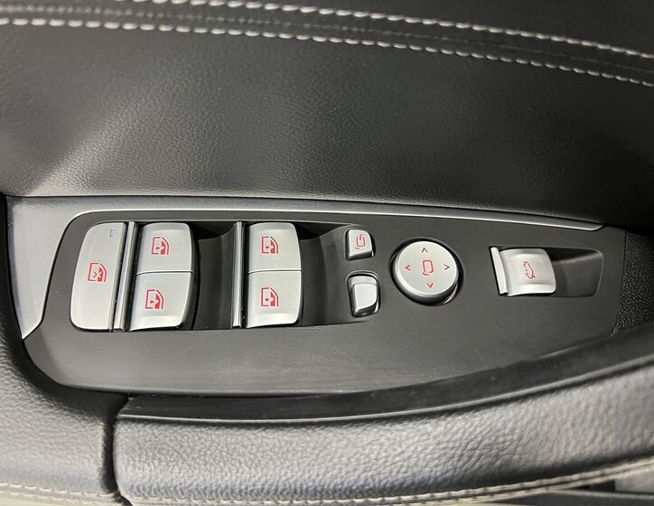 BMW X3 SUV / Terénní 3,0 l 195 kw