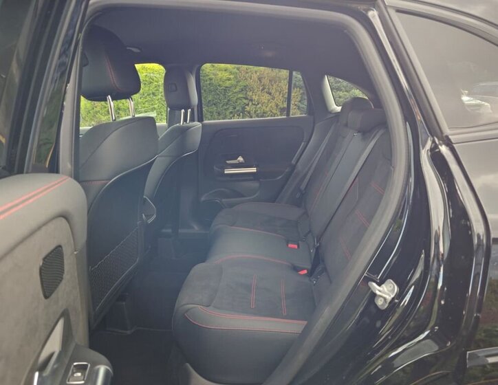 Mercedes-Benz GLA 18