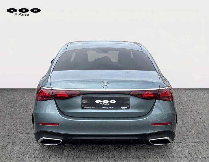 Mercedes-Benz Třídy E 4