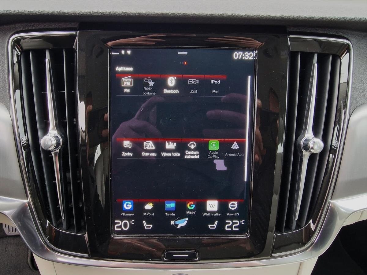 Volvo V90 Kombi 2,0 l 140 kw