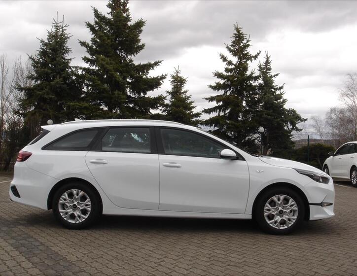 KIA Ceed 11