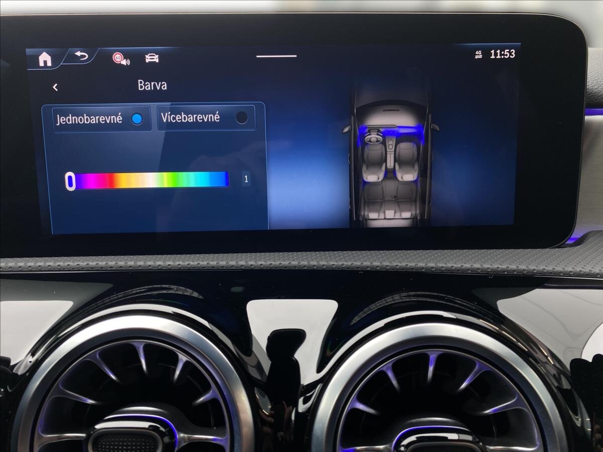 Mercedes-Benz Třídy A Sedan 1,3 l 100 kw