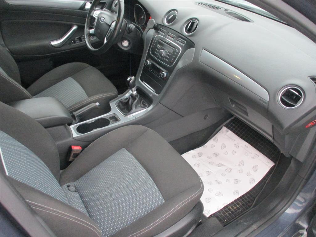 Ford Mondeo Kombi 2,0 l 103 kw