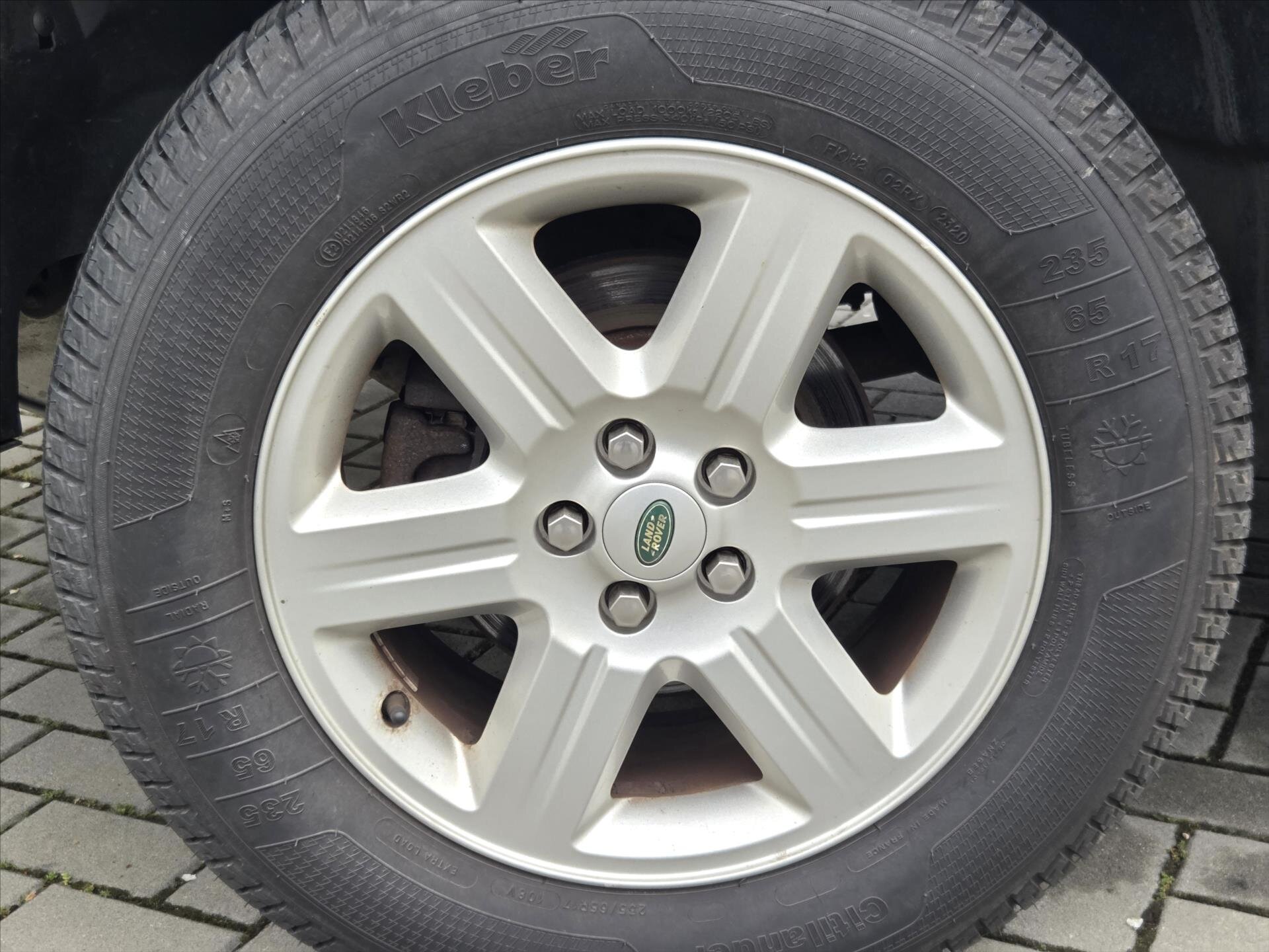 Land Rover Freelander SUV / Terénní 2,2 l 118 kw