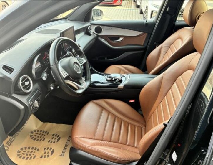 Mercedes-Benz GLC SUV / Terénní 3,0 l 270 kw