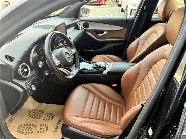 Mercedes-Benz GLC SUV / Terénní 3,0 l 270 kw