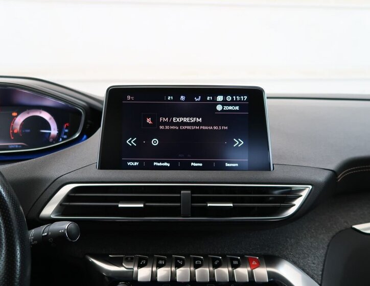 Peugeot 3008 SUV 2,0 l 110 kw