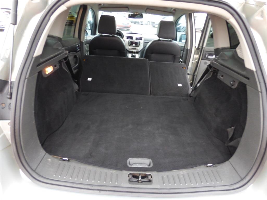 Ford Kuga Kombi 2,0 l 120 kw