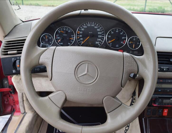 Mercedes-Benz SL 26