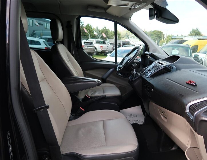 Ford Transit Custom Skříň 2,2 l 92 kw