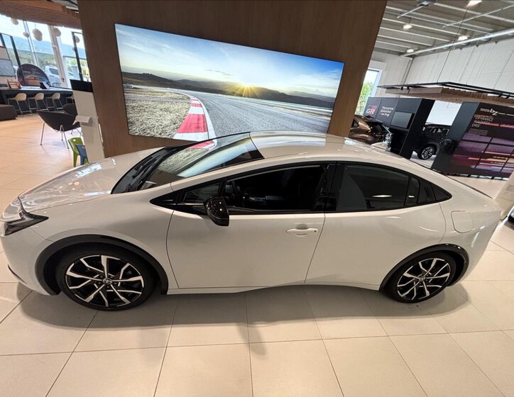 Toyota Prius Liftback 2,0 l 164 kw