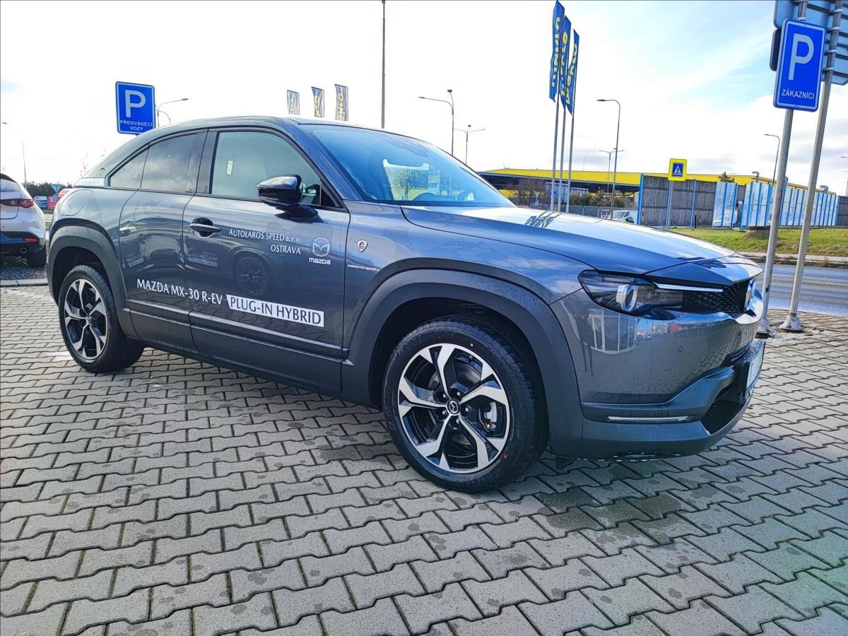 Mazda MX-30 SUV / Terénní 830,0 125 kw