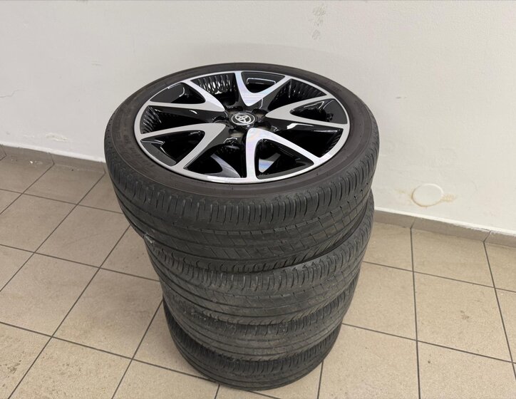 Toyota Yaris Hatchback 1,5 l 68 kw