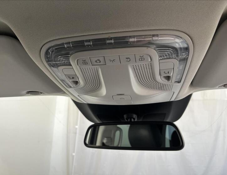 Mercedes-Benz Třídy V 21