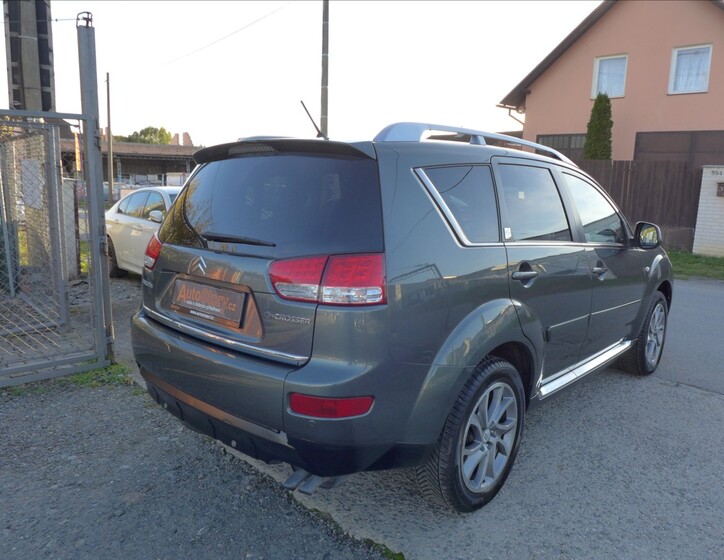 Citroën C-Crosser 6