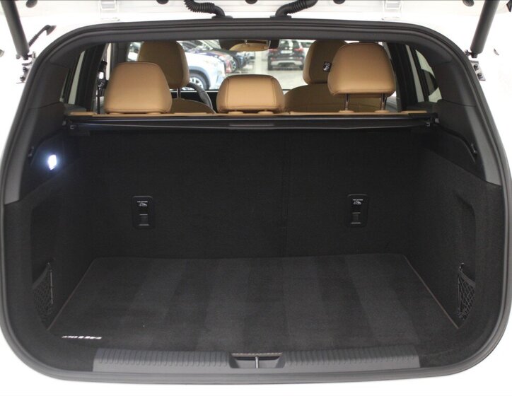 MG HS SUV 1,5 l 200 kw