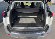 Peugeot 5008 SUV / Terénní 2,0 l 110 kw