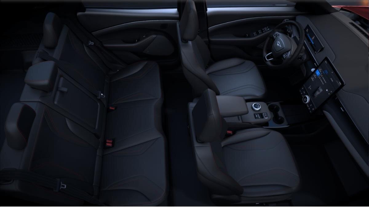 Ford Mustang Mach-E SUV 0,0 216 kw