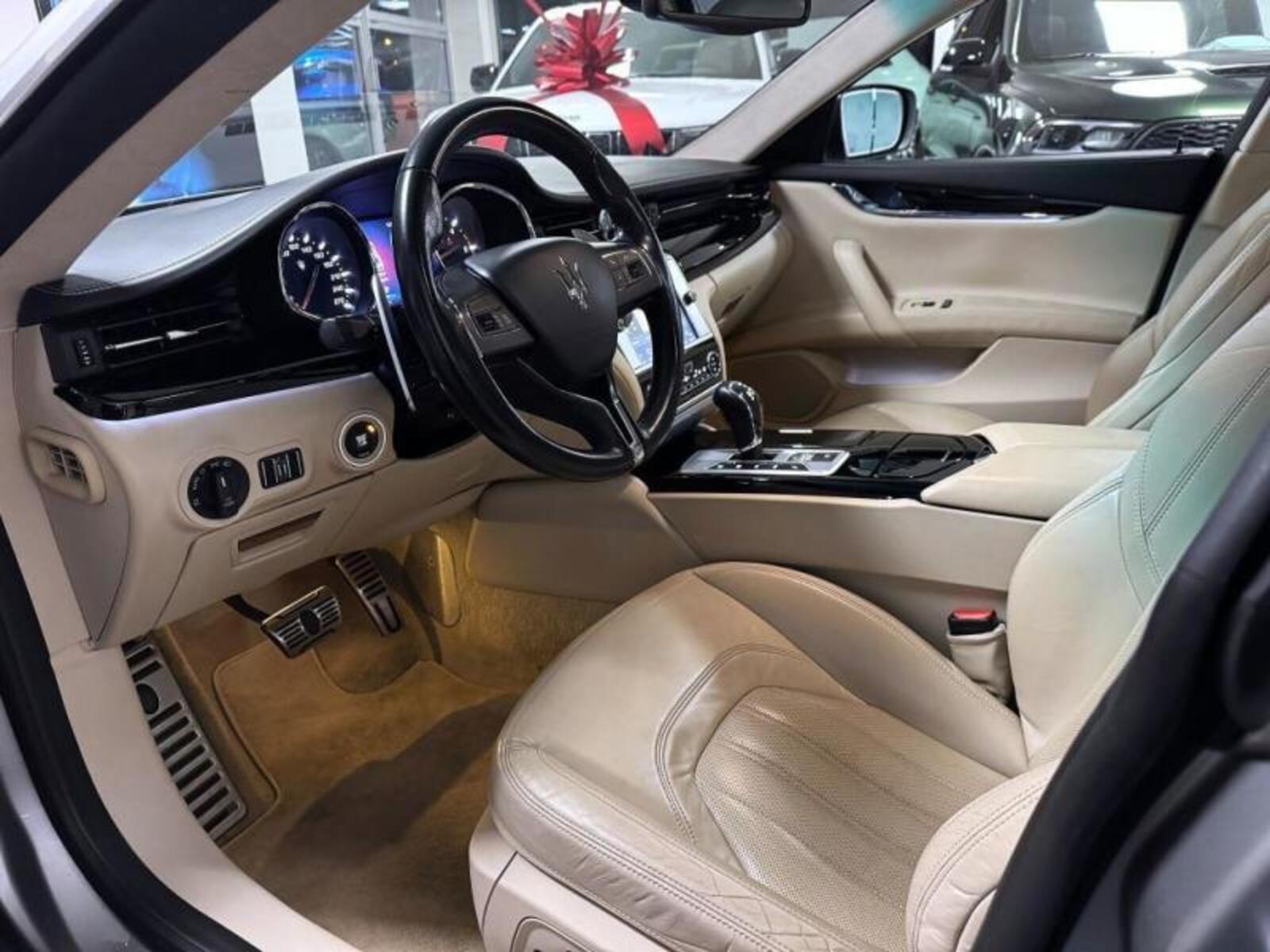 Maserati Quattroporte 7