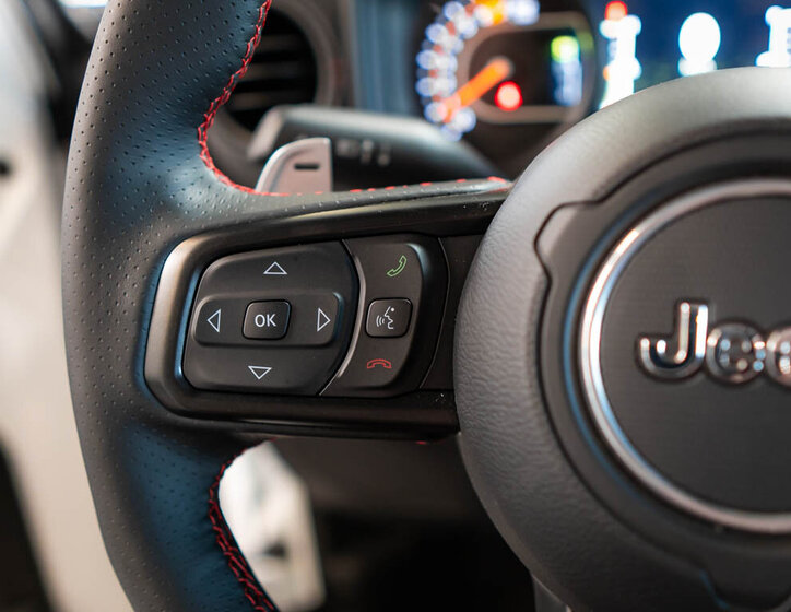 Jeep Wrangler Ostatní 6,4 l 350 kw