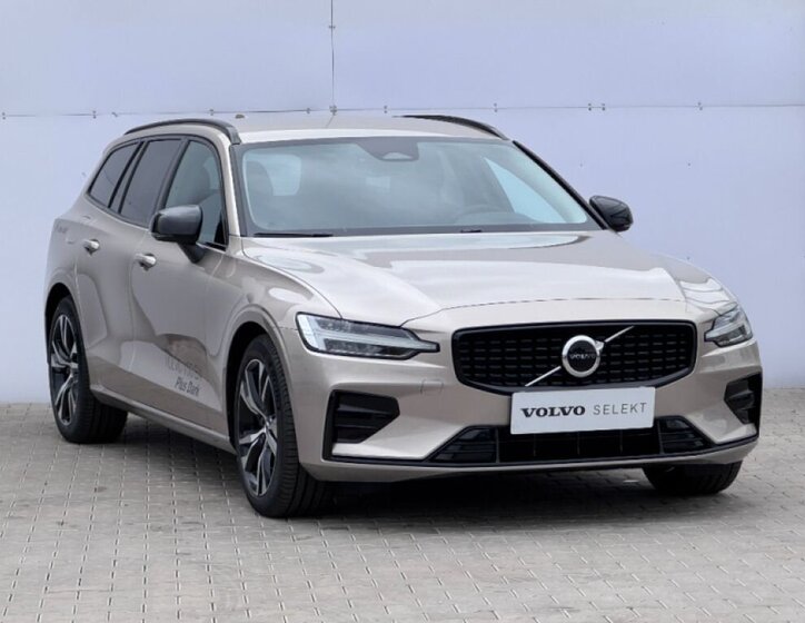 Volvo V60 Kombi 2,0 l 145 kw