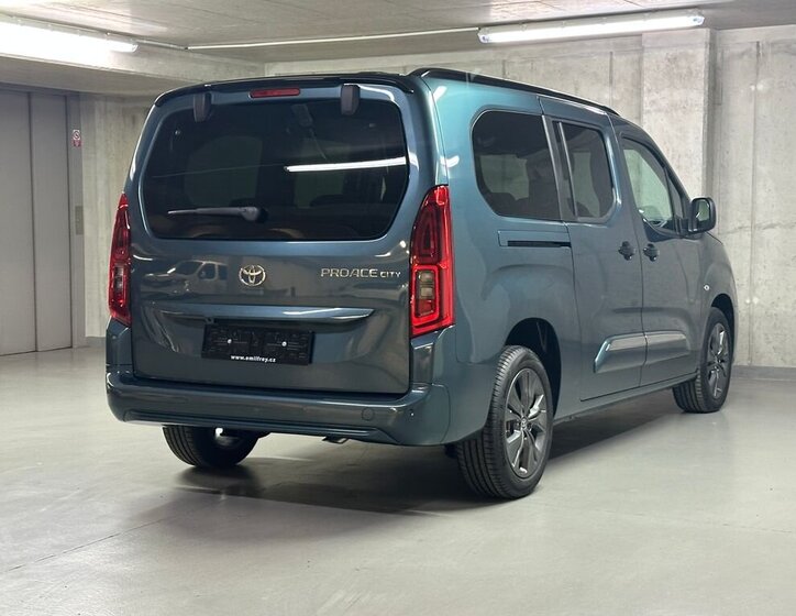 Toyota ProAce City Verso MPV 1,5 l 96 kw