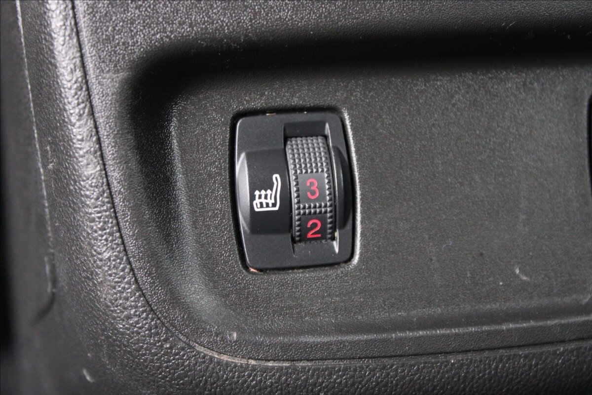 Opel Grandland X SUV / Terénní 1,2 l 96 kw