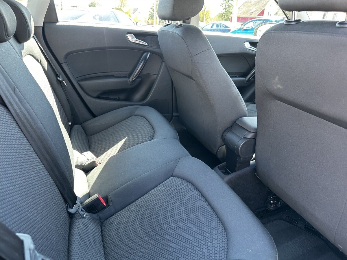 Audi A1 Hatchback 1,2 l 63 kw