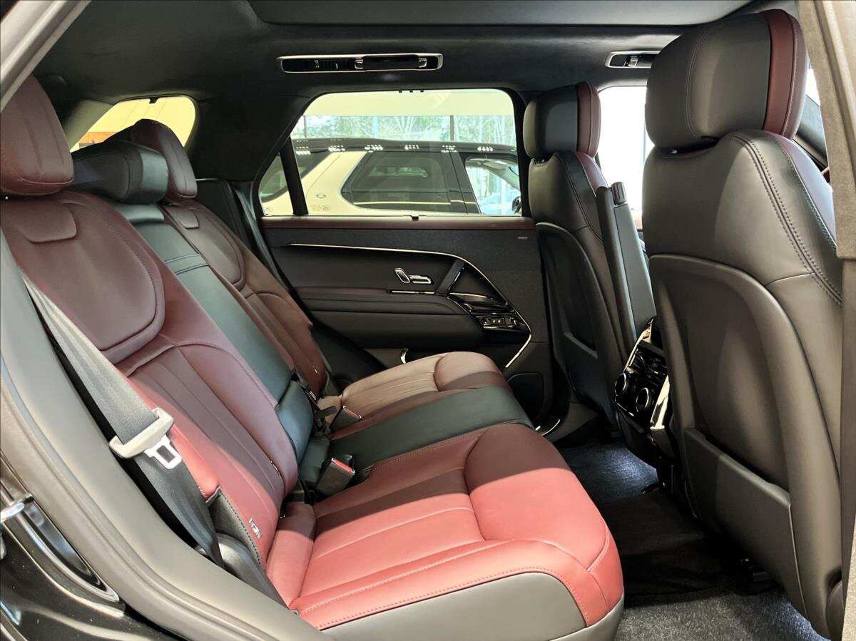Land Rover Range Rover Sport SUV / Terénní 3,0 l 221 kw