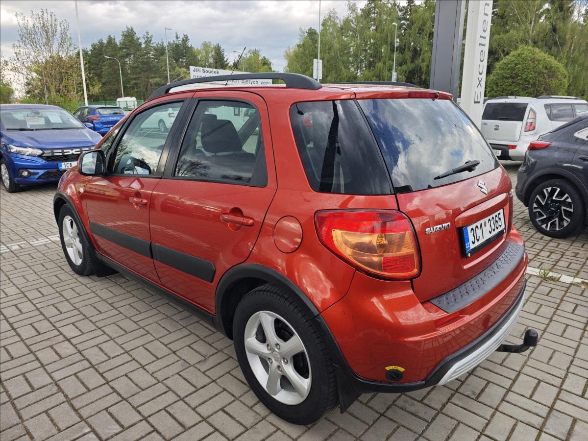 Suzuki SX4 Hatchback 1,5 l 73 kw