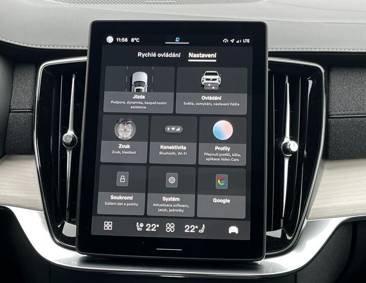 Volvo XC90 SUV 2,0 l 335 kw