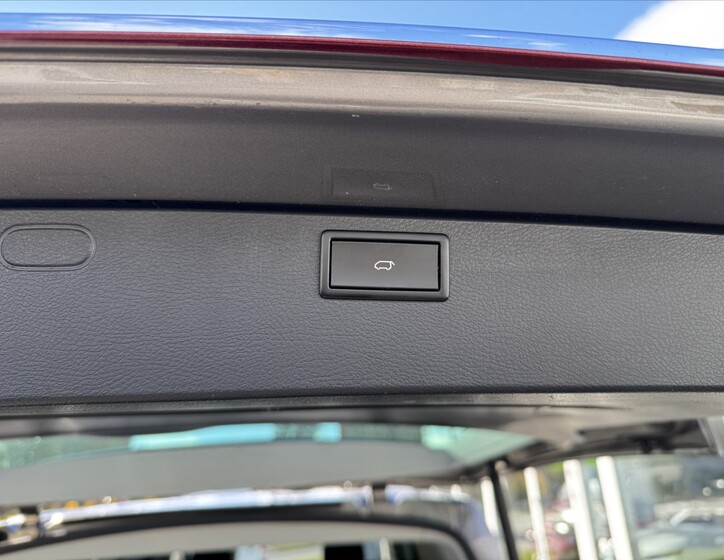 Volkswagen Multivan 16