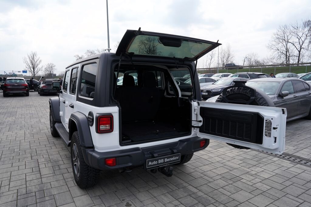 Jeep Wrangler SUV / Terénní 2,1 l 147 kw