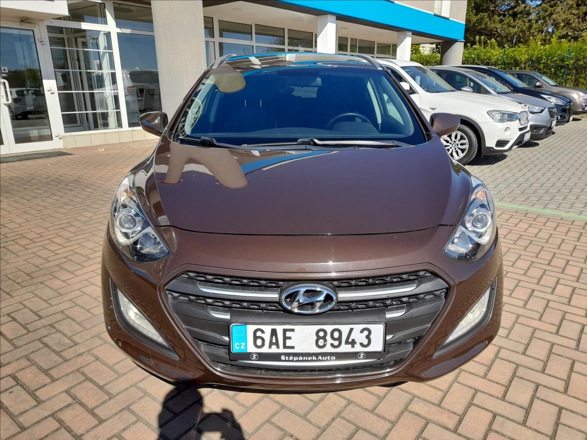 Hyundai i30 Kombi 1,6 l 88 kw