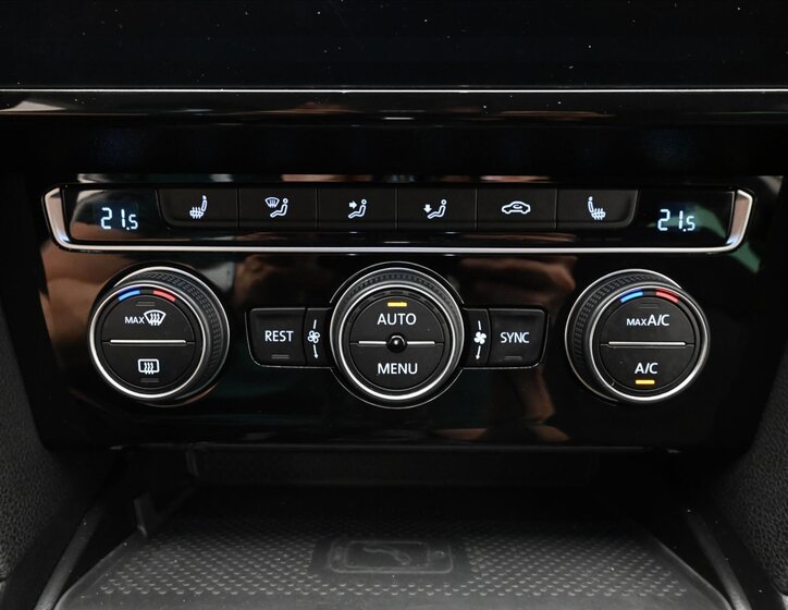 Volkswagen Passat Kombi 2,0 l 110 kw