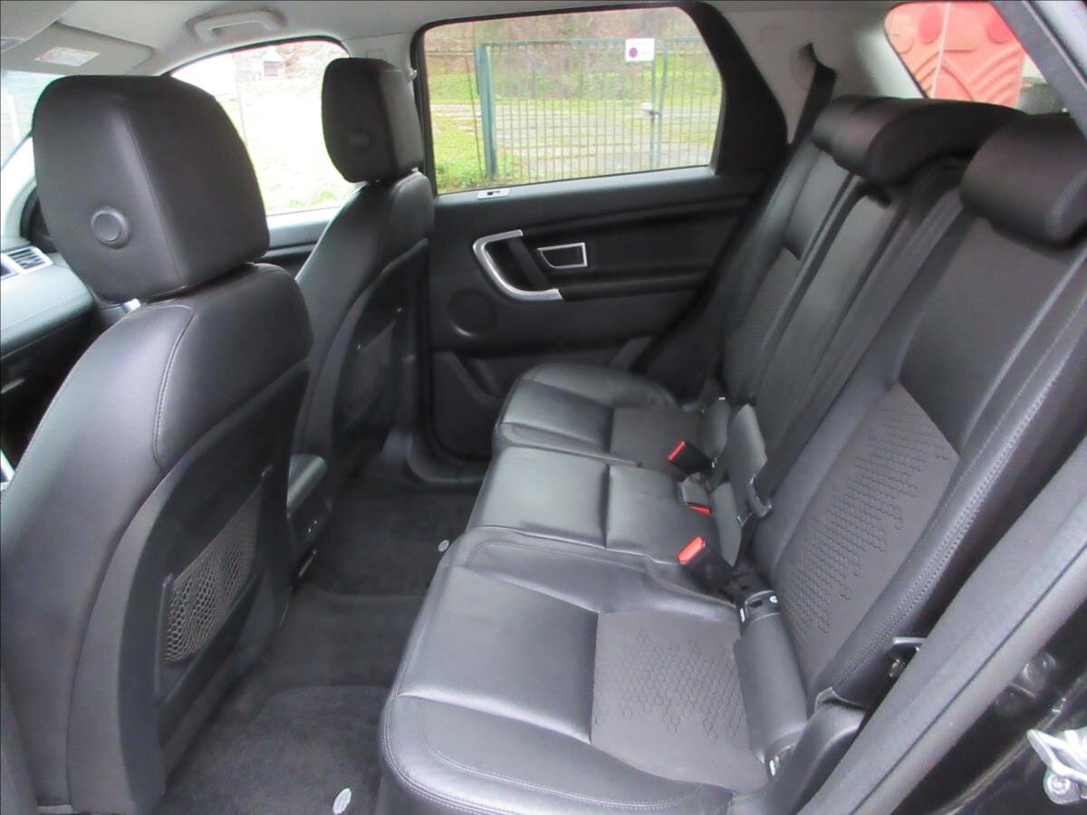 Land Rover Discovery Sport SUV 2,0 l 132 kw
