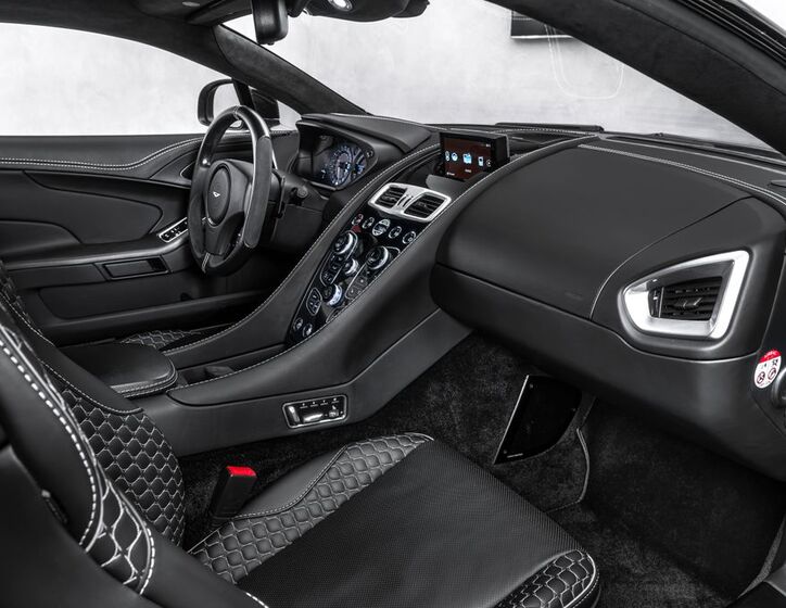 Aston Martin Vanquish 23