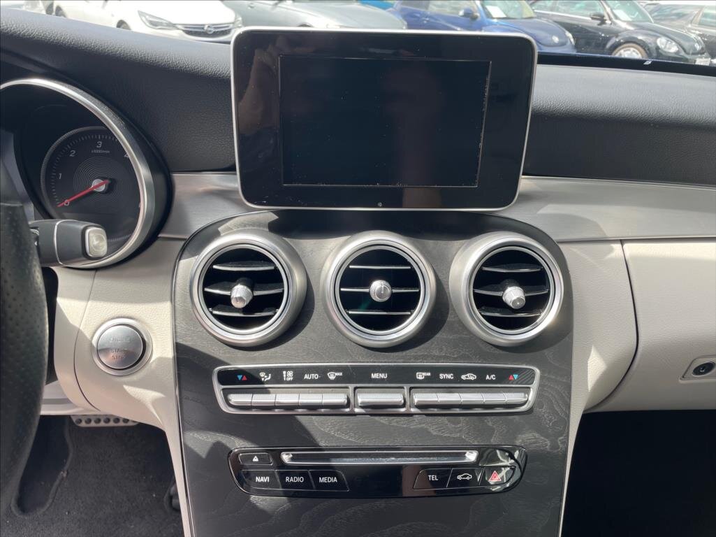 Mercedes-Benz Třídy C Kabriolet 2,1 l 125 kw