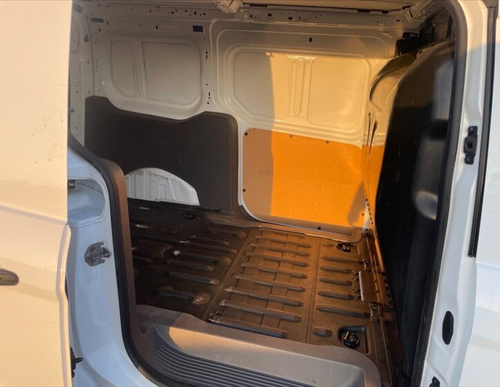 Ford Transit Skříň 1,5 l 73 kw