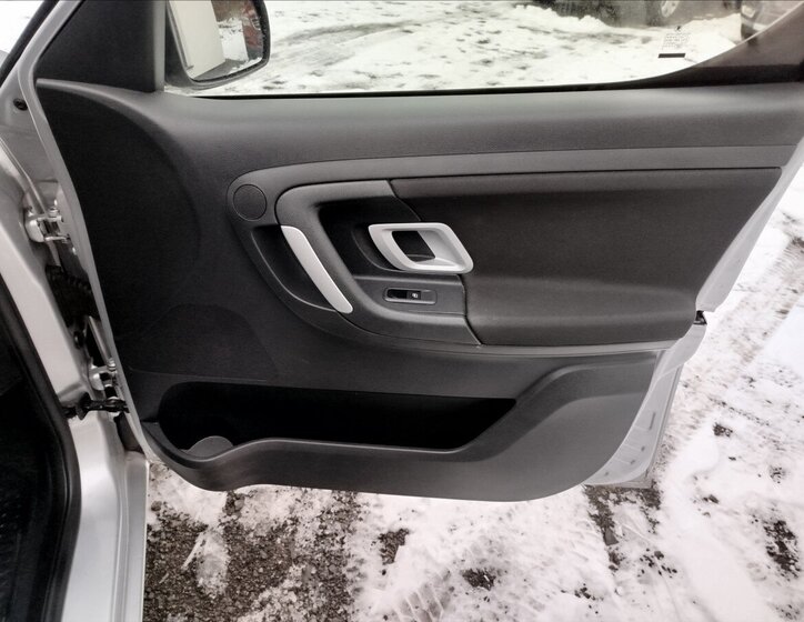 Škoda Roomster MPV 1,6 l 77 kw