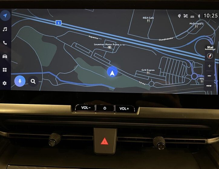 Toyota C-HR SUV 2,0 l 111 kw