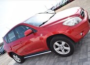 Toyota RAV4 SUV / Terénní 2,2 l 100 kw