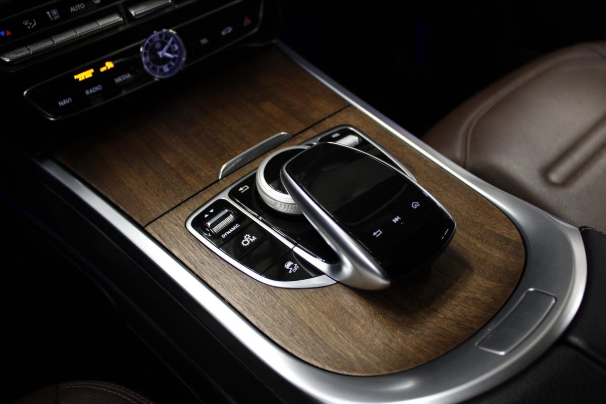 Mercedes-Benz Třídy G SUV / Terénní 2,9 l 210 kw