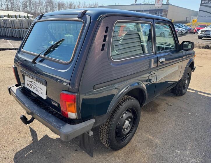 Lada Niva 8