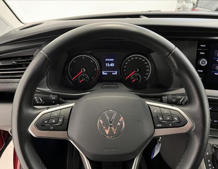 Volkswagen Caravelle 12